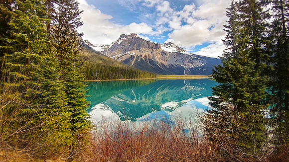 15_PSX_20190523_000352_emeraldlake