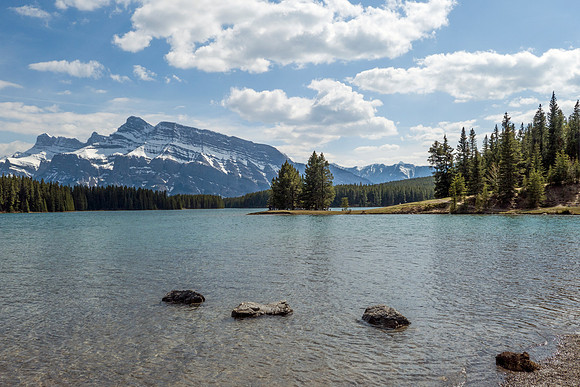 16b_pana0662_twojacklake_mountrundle