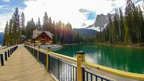 15_PSX_20190522_225637_emeraldlake