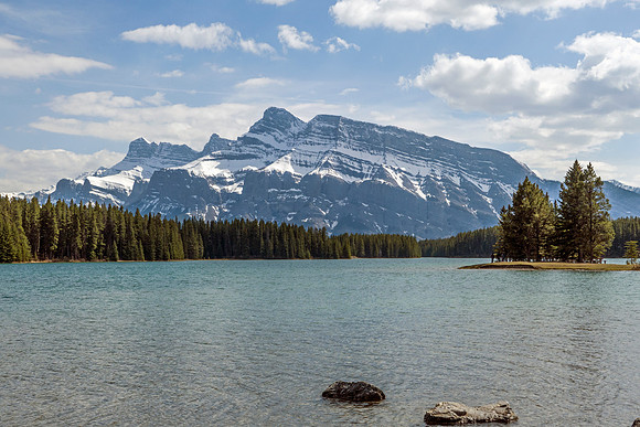 16b_pana0661_twojacklake_mountrundle