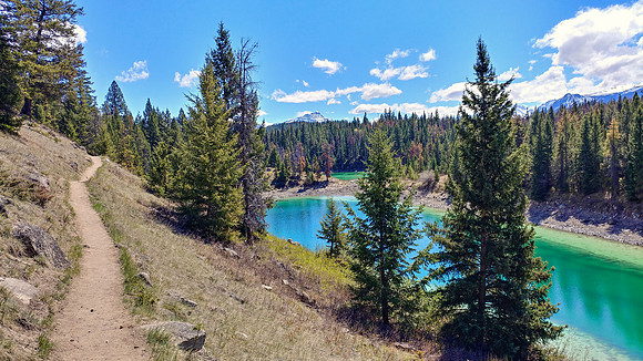 07b_PSX_20190525_140244_valleyoffivelakes