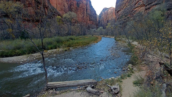 02b_riversidewalk_20191114_151332_crop2