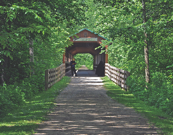 05_bridgeOfDreamsPath_11.5x9
